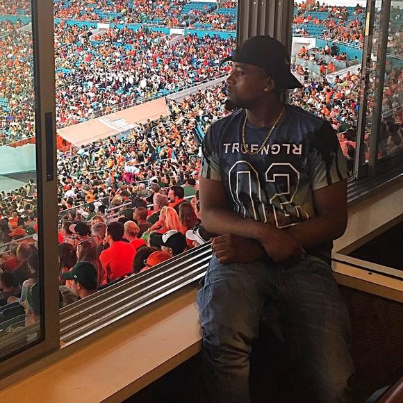 Meet your Posher, Terrell - Picture 1 of 1